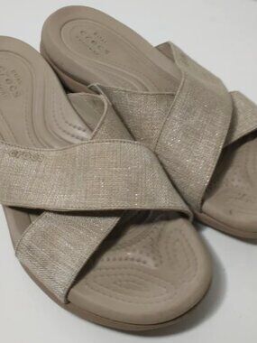 CROCS Capri Shimmer Cross Band Sandal, Women's, Size 8